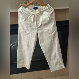 Democracy White Casual Cropped  Bottoms Relaxed Fit EUC